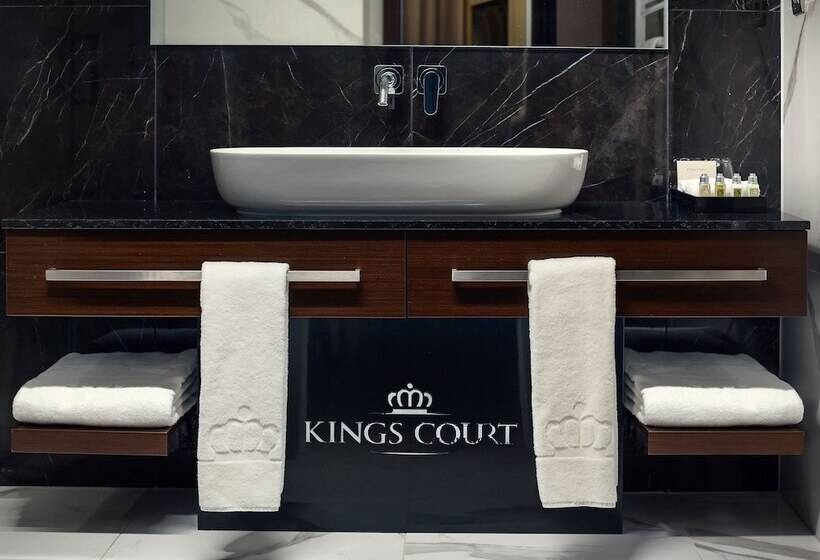 سوییت اجرایی, Kings Court