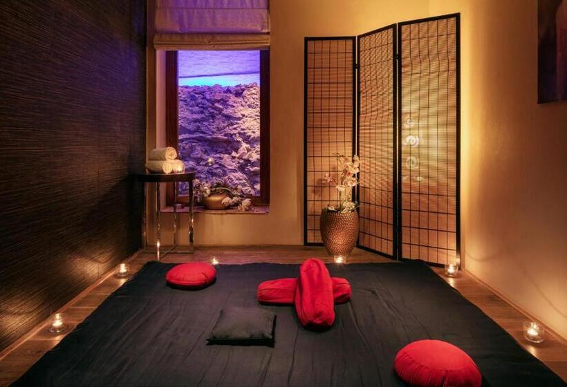 سوییت جونیور, Kings Court