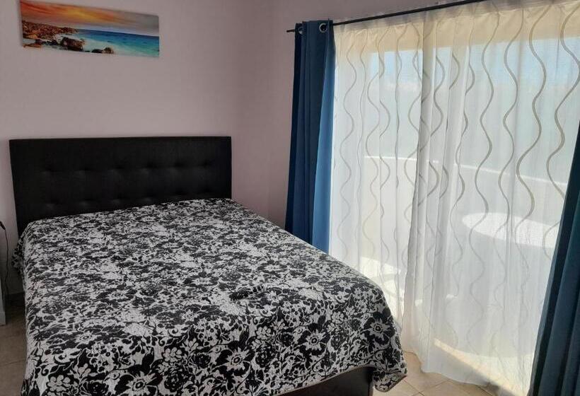 Апартаменты 1 Спальня Вид на Бассейн, Residence 1000 Roses