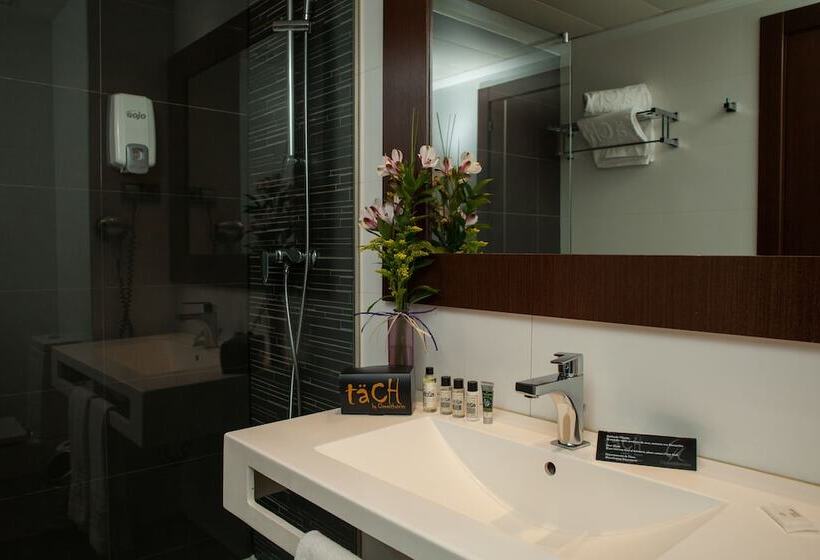 اتاق استاندارد, Täch Madrid Airport