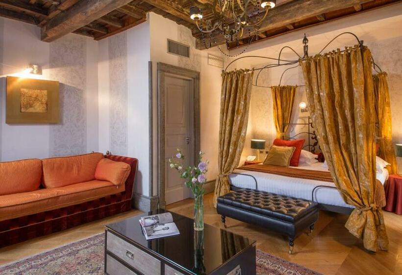 اتاق لوکس, The Inn At The Roman Forum