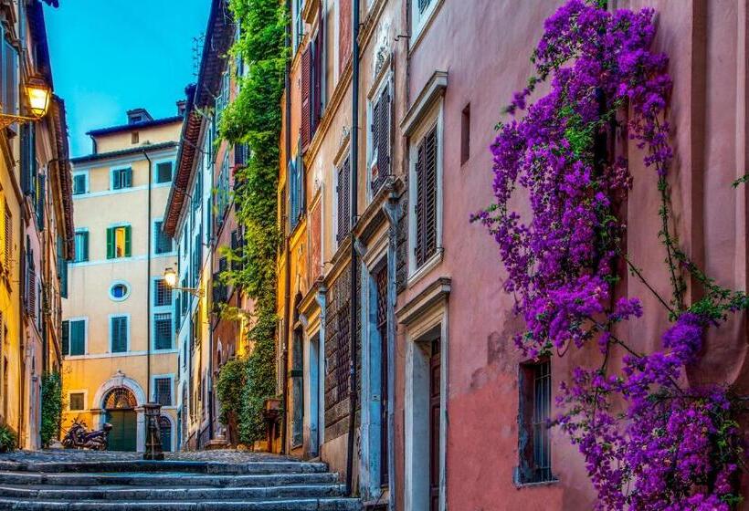 חדר משפחתי, The Inn At The Roman Forum