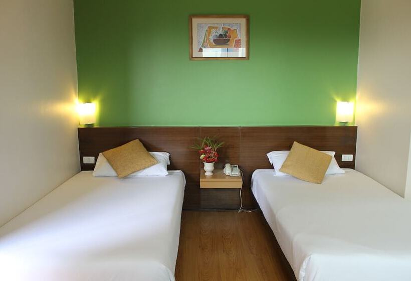 Pokój Standard, The Seasons Bangkok Huamark Sha