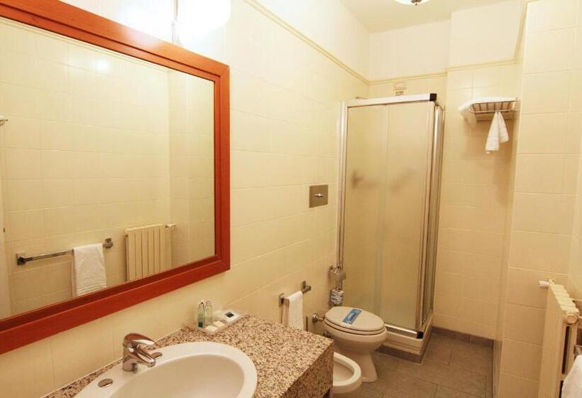 Номер Стандарт, Golf Hotel Cavaglià