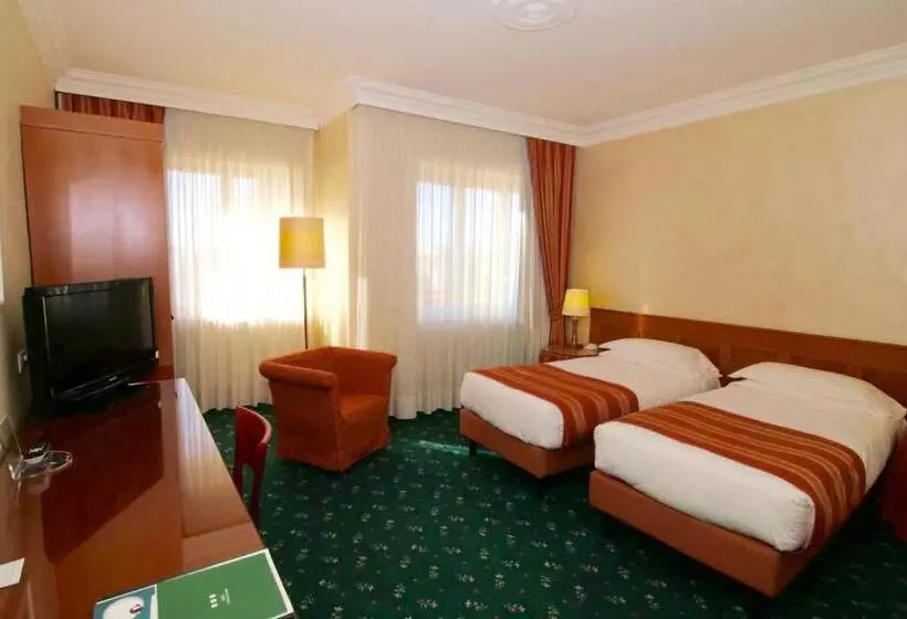 スタンダードルーム, Golf Hotel Cavaglià