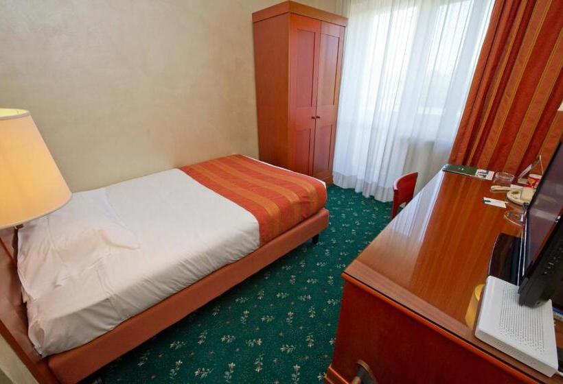 스탠다드 싱글 룸, Golf Hotel Cavaglià