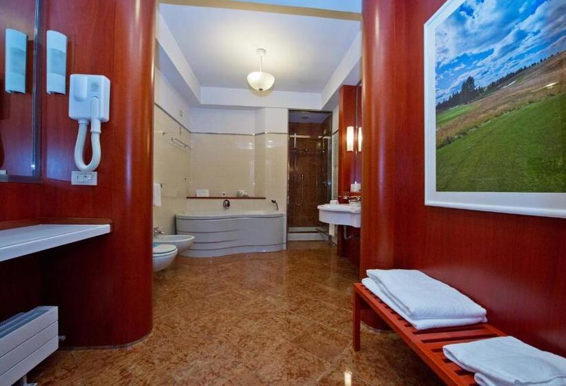 주니어 스위트, Golf Hotel Cavaglià