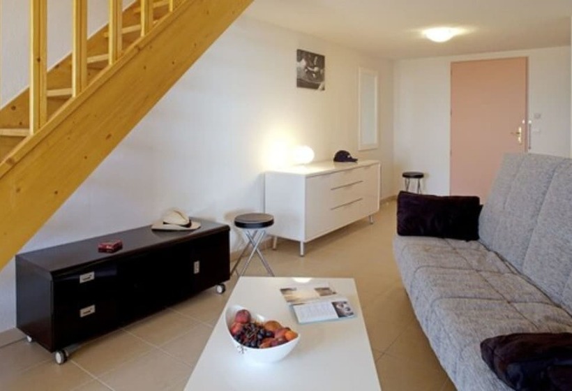 דירת שני חדרים, Le Domaine De Manon