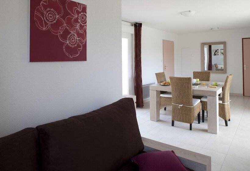 דירת שני חדרים, Le Domaine De Manon