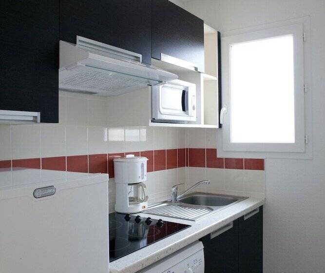 דירת שני חדרים, Le Domaine De Manon