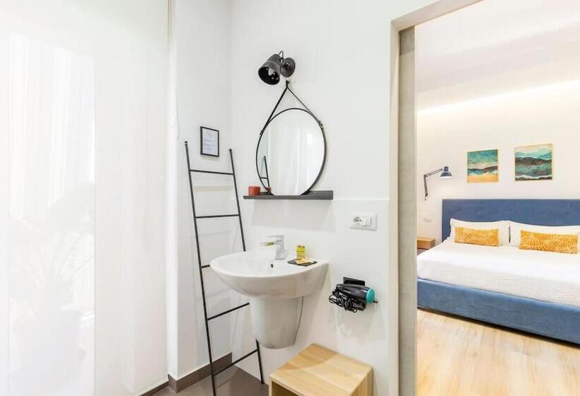 带阳台的豪华间, Tufo Giallo Rooms