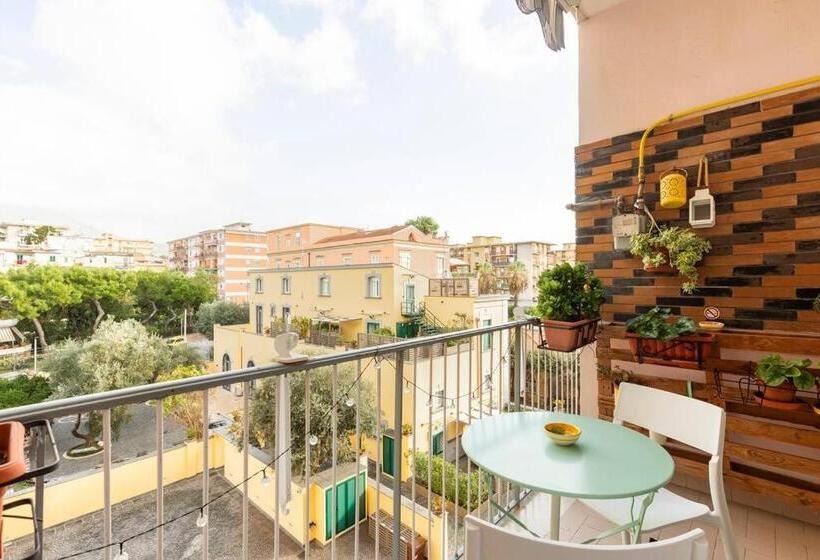 带阳台的豪华间, Tufo Giallo Rooms