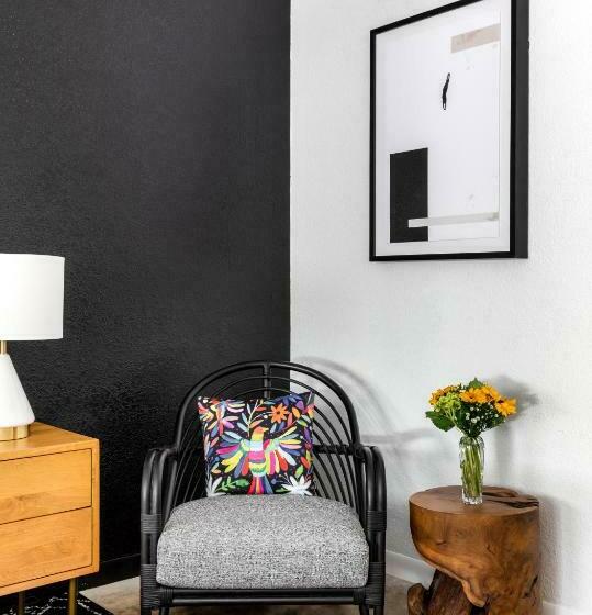 스탠다드 룸 킹사이즈 침대, Wimberley Inn & Bar