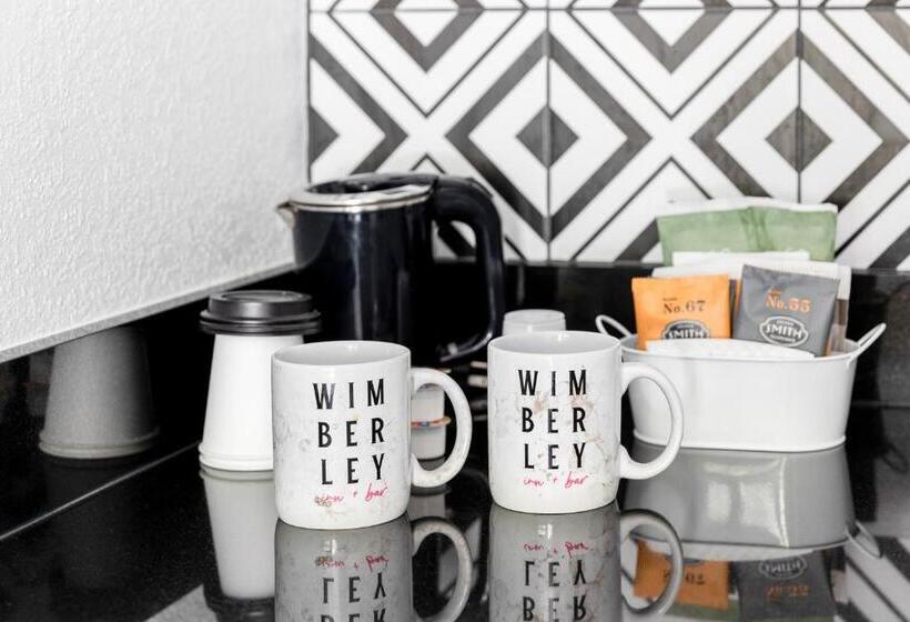 수피리어 스위트, Wimberley Inn & Bar