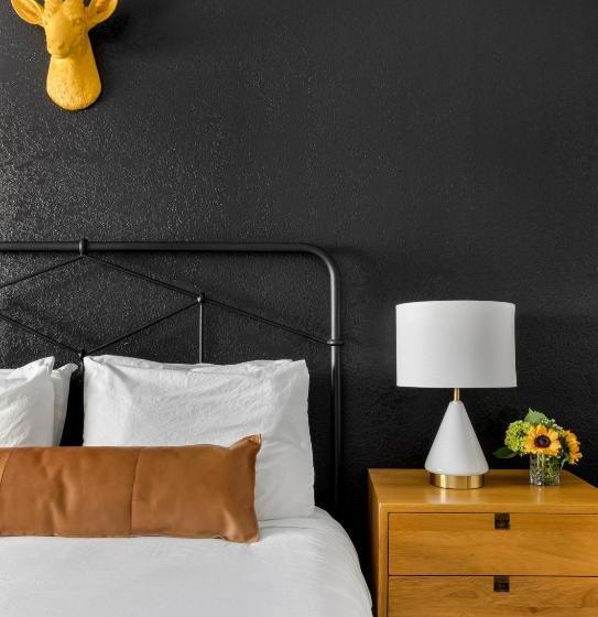 스탠다드 룸, Wimberley Inn & Bar