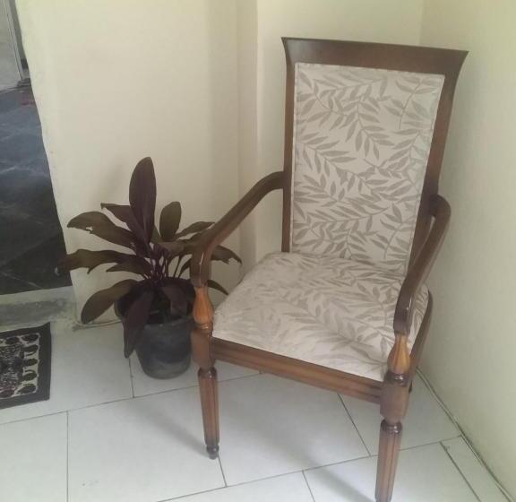 スタンダードスタジオ, Pousada Do Alex