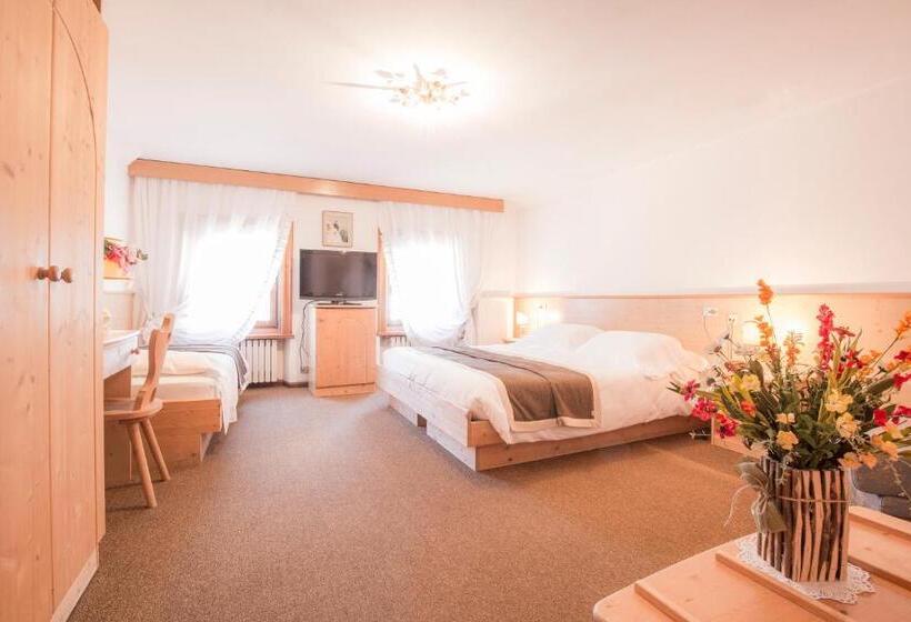 コンフォートトリプルルーム, Villa Trieste