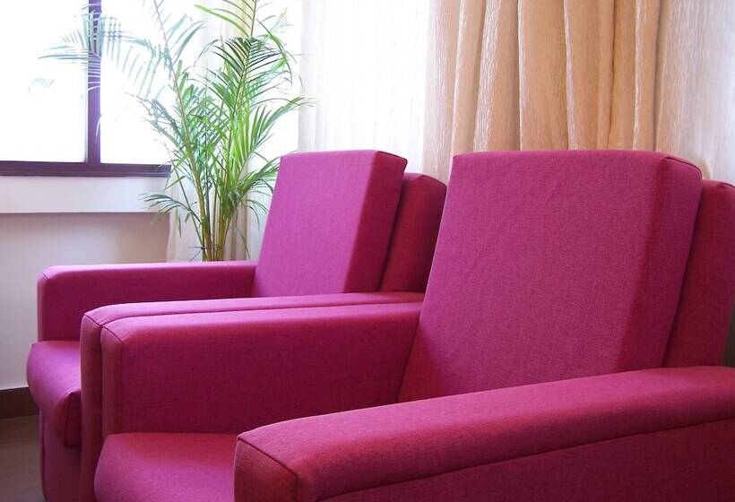 غرفة ديلوكس, Bb Palace