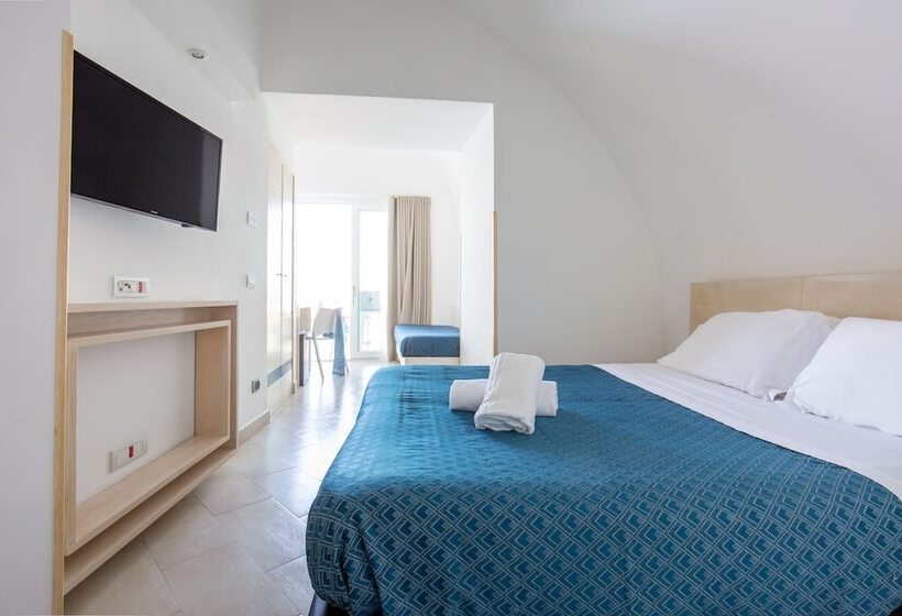 חדר סופריור לשלושה עם נוף לים, Giosue  A Mare Sorrento