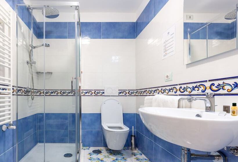 חדר בסיסי, Giosue  A Mare Sorrento