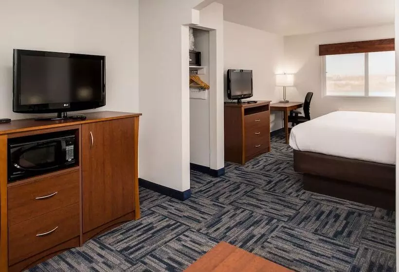 سوییت, Holiday Inn Express & Suites Alamogordo Highway 54/70, An Ihg