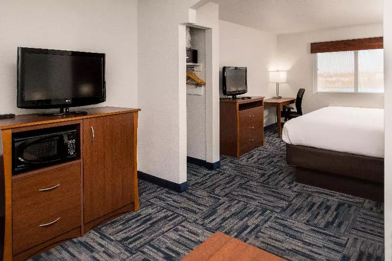 سوئیت با تخت بزرگ, Holiday Inn Express & Suites Alamogordo Highway 54/70, An Ihg