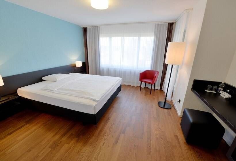 Номер Стандарт, Illuster Urban & Local