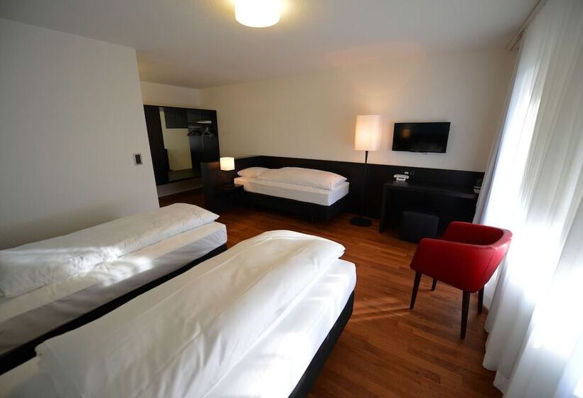 Семейный Номер, Illuster Urban & Local