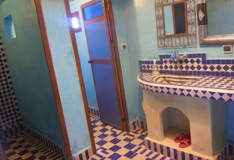 اتاق استاندارد چهار تخته, Ksar Bicha