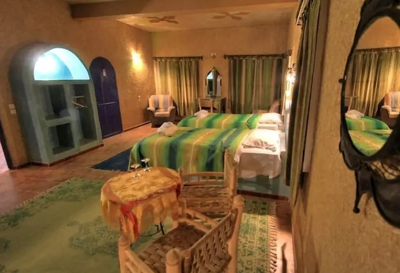 اتاق استاندارد چهار تخته, Ksar Bicha