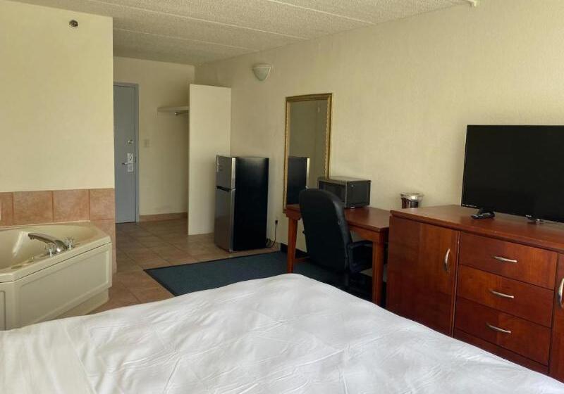 キングサイズベッドのスイートルーム, Miami Gardens Inn & Suites