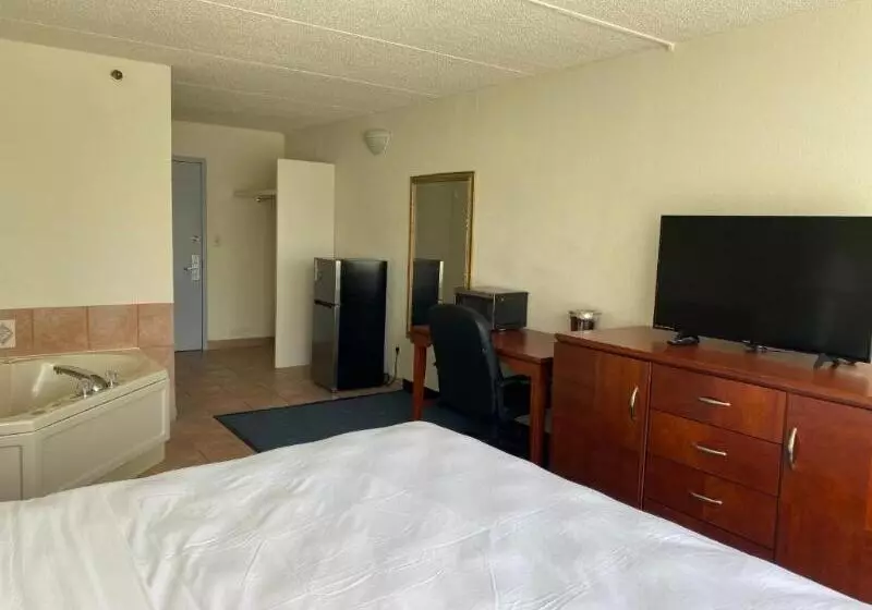سوئیت با تخت بزرگ, Miami Gardens Inn & Suites