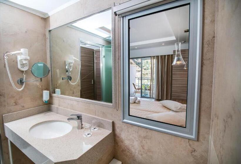 חדר סופריור, Pegasos Deluxe Beach