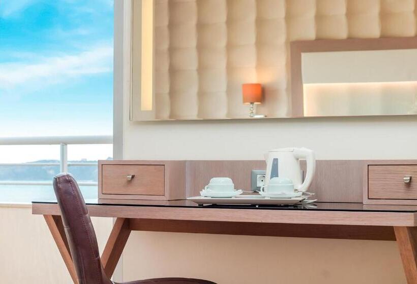 חדר דלוקס נוף לים, Pegasos Deluxe Beach