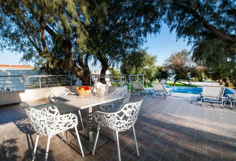 בקתה סטנדרטית, Pegasos Deluxe Beach