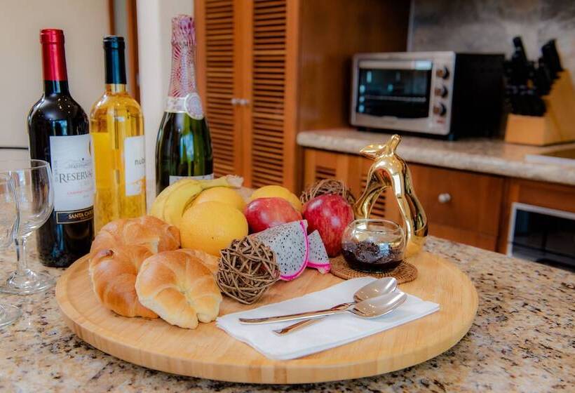 带两个卧室的顶楼公寓, Porto Playa Condo Hotel And Beach Club