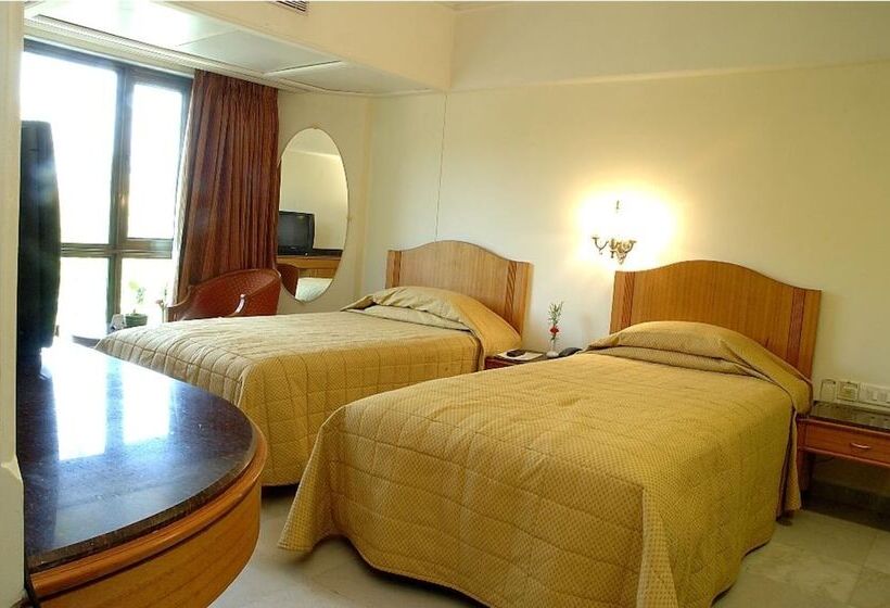 اتاق اجرایی, Ramee Guestline Hotel Dadar