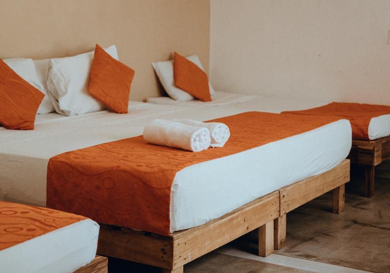 スタンダード4人部屋, Sansiraka