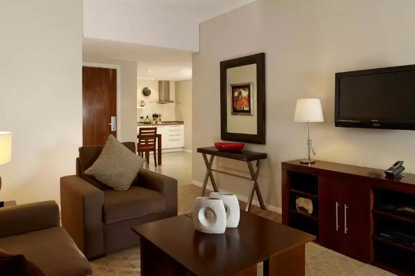 سوییت اجرایی, Staybridge Suites & Apartments Citystars, An Ihg