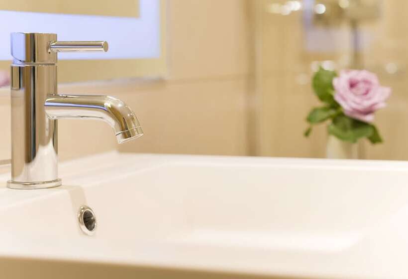 オーシャンビューの２ベッドルームデラックスアパート, Sun Gardens Dubrovnik