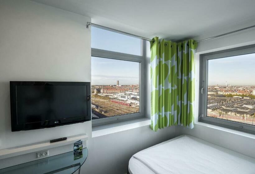 Номер Стандарт, Wakeup Copenhagen  Carsten Niebuhrs Gade