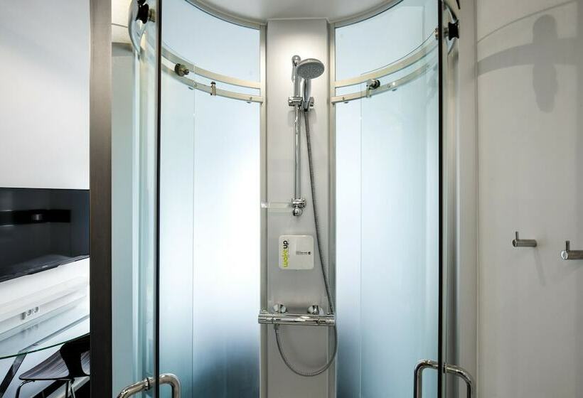 Семейный Номер, Wakeup Copenhagen  Carsten Niebuhrs Gade