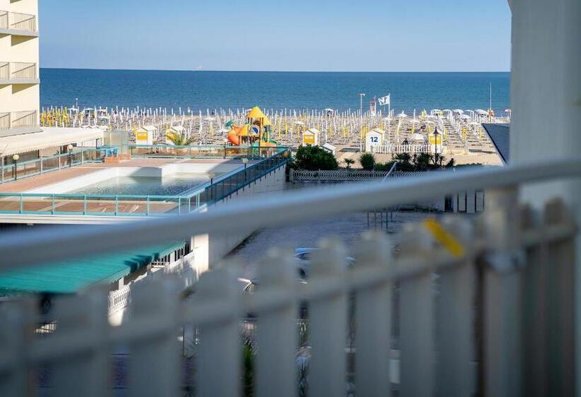 オーシャンビュースタンダードルーム, Marisa