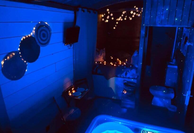 חדר סטנדרט עם מרפסת, Chambre Avec Spa Privé