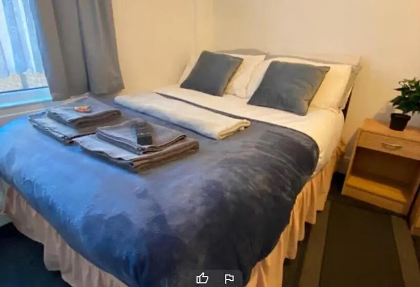 バス共有のスタンダードルーム, Tudor Lodge Redcar Beach