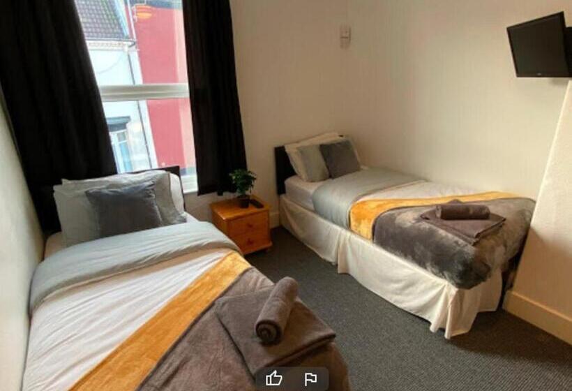 Номер Стандарт Совместная Ванная, Tudor Lodge  Redcar Beach