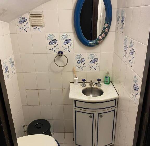 تختخواب در اتاق مشترک, Coya Hostel