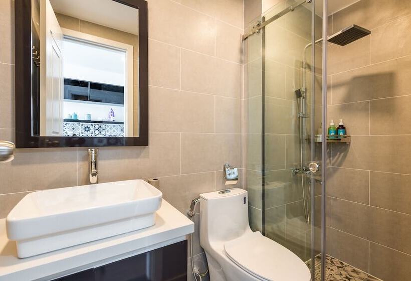 Studio Deluxe, Cozrum Homes The Gallery Residence