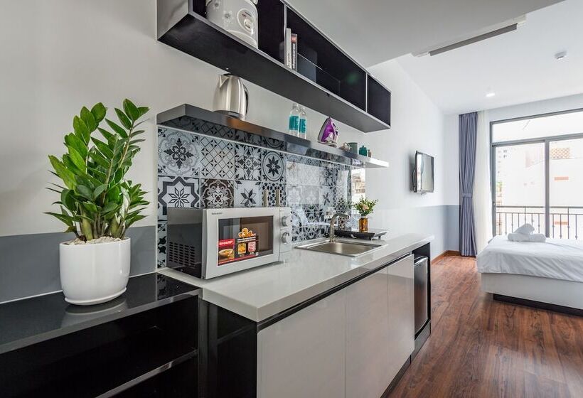 Studio Deluxe, Cozrum Homes The Gallery Residence