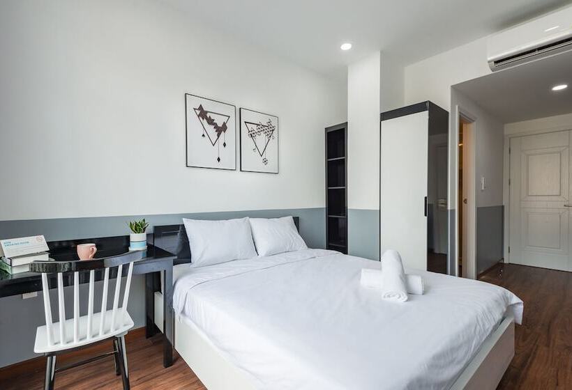 Studio Deluxe, Cozrum Homes The Gallery Residence